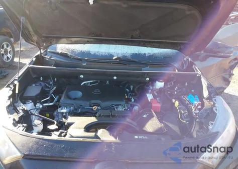 2020 Toyota Rav4 Xle z USA, uszkodzony, nr VIN 2T3W1RFV2LW065687